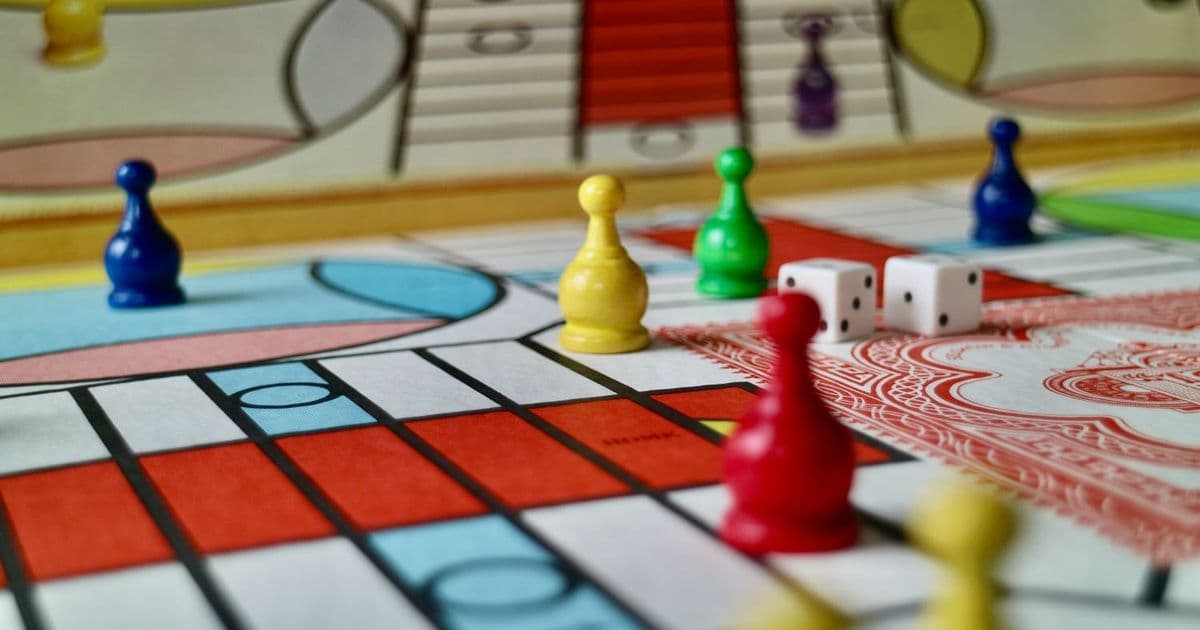 20+ Fun Virtual Happy Hour Games And Icebreakers