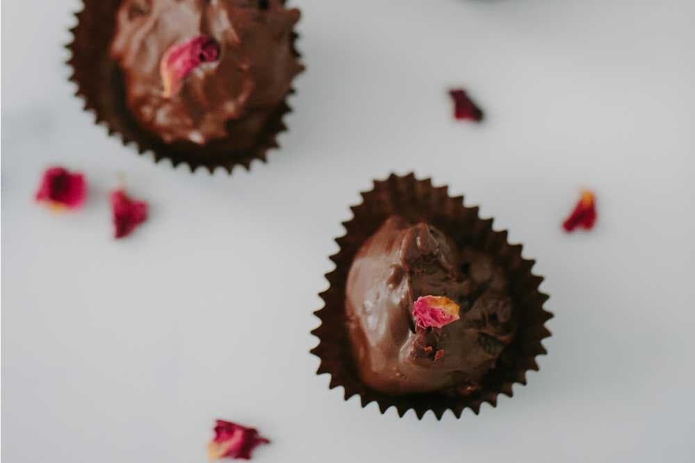 66dfa26c3049e9ed75813c73 virtual chocolate truffle making class team building 0005